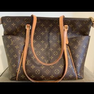 Louis Vuitton Totally Monogram